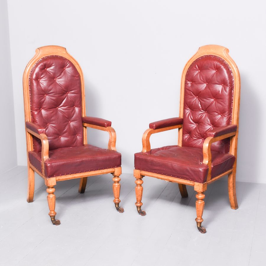 Impressive pair of Victorian oak throne chairs 